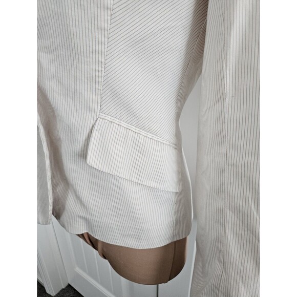 H&M White And Cream Striped Women's Suit Blazer Jacket Size 4 European Size 34 - Picture 3 of 15